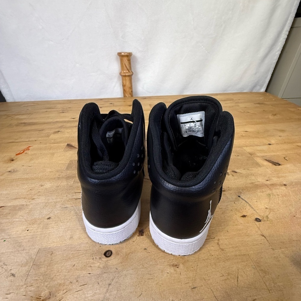 Jordan Flight Origin 3 Black White Youth 5.5 / Women’s 7 - Picture 5 of 16